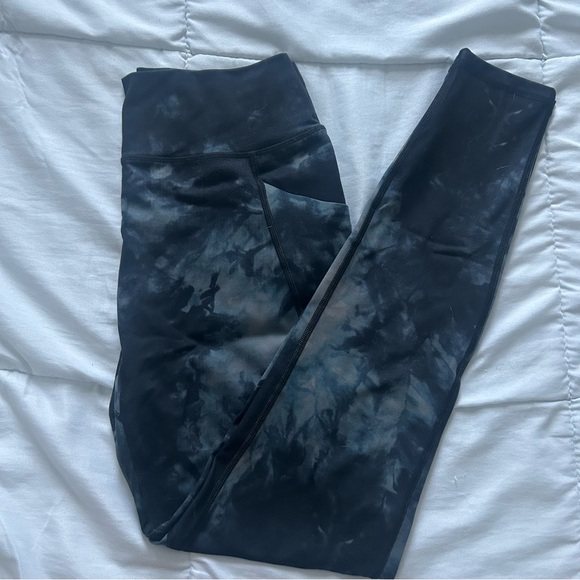 Surface Pocket Legging - Picture 6 of 6